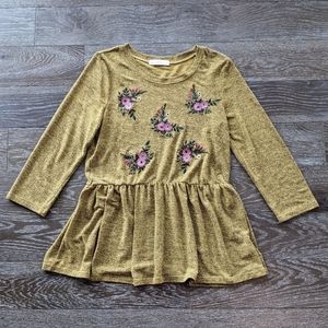 Ashley LeMieux Floral Embroidered Peplum Top Size Small